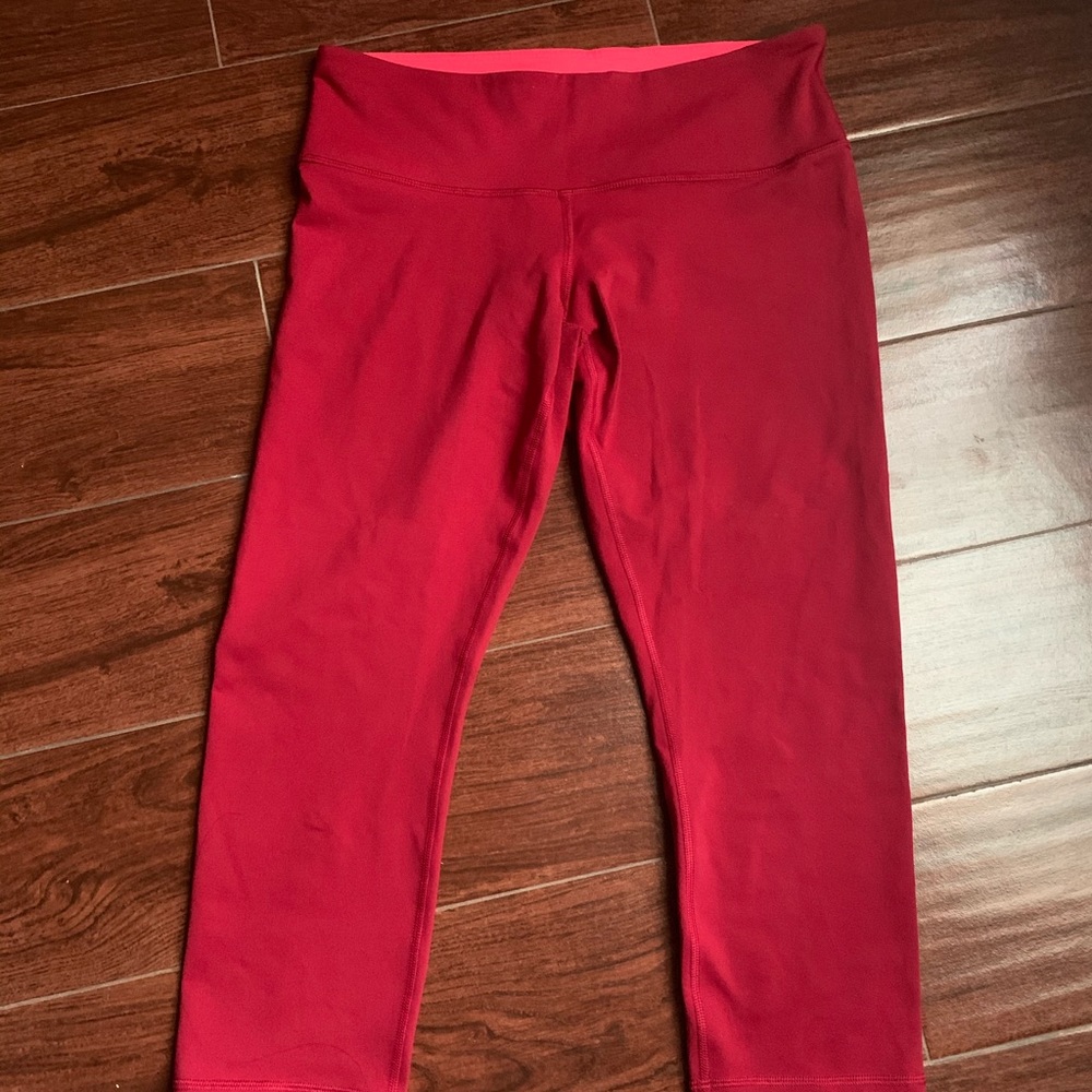Lululemon 3/4 leggings like new